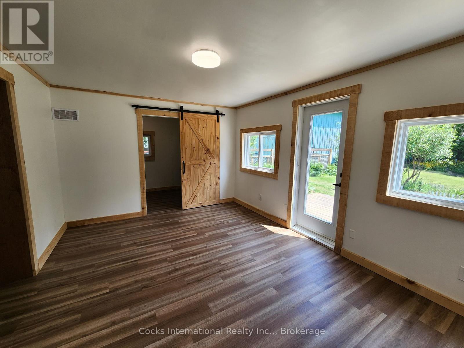 13 Main Street, Sundridge, Ontario  P0A 1Z0 - Photo 6 - X12224960