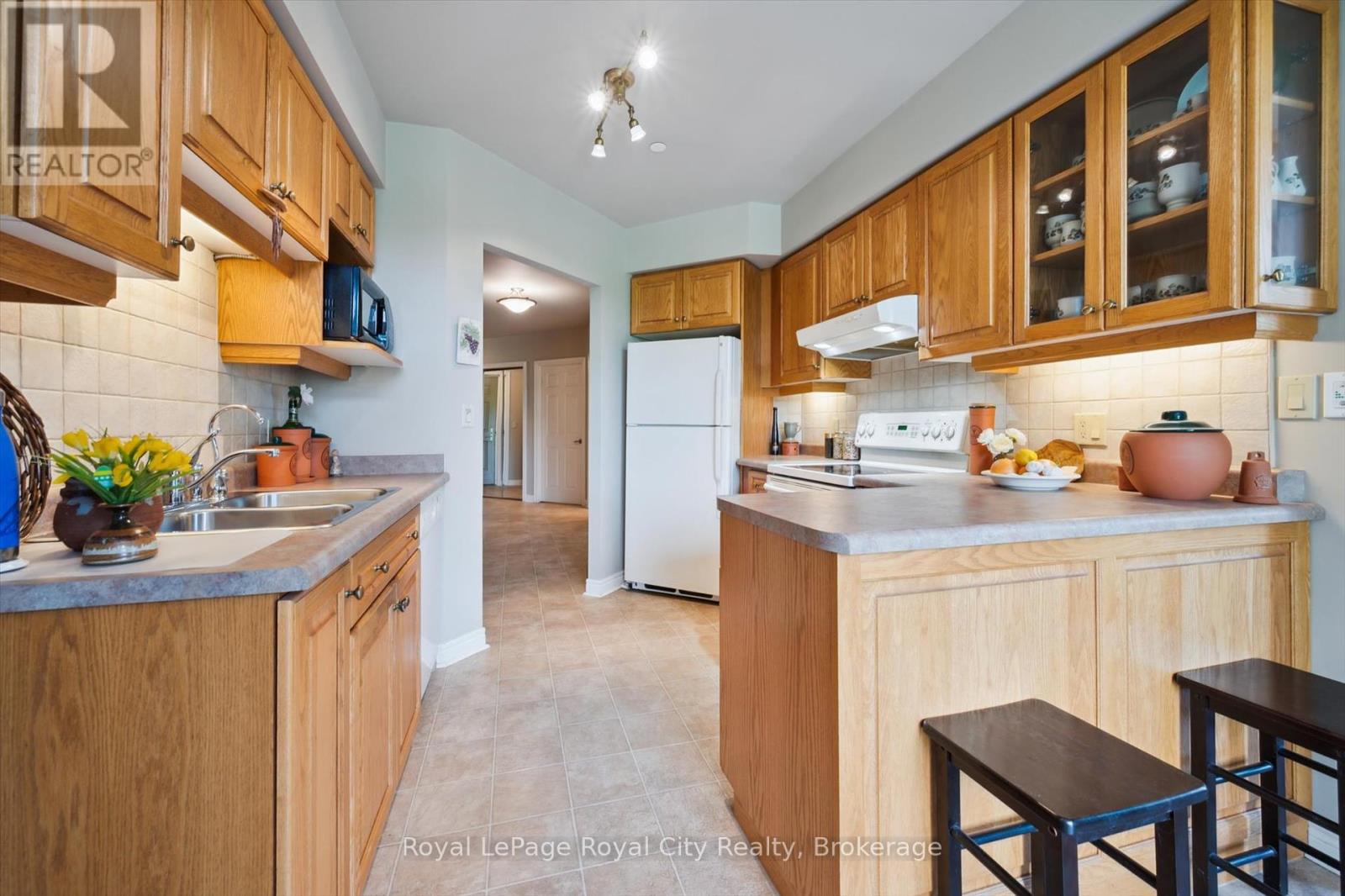 112 - 71 Bayberry Drive, Guelph, Ontario  N1G 5K9 - Photo 37 - X12224982