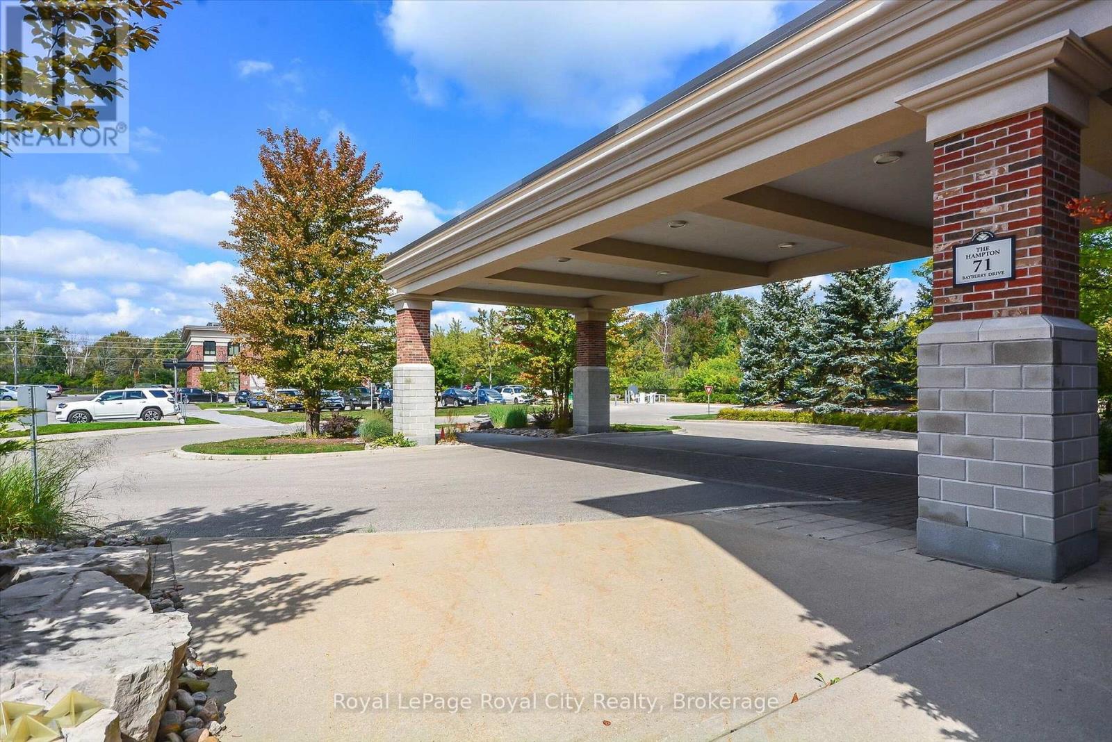 112 - 71 Bayberry Drive, Guelph, Ontario  N1G 5K9 - Photo 5 - X12224982