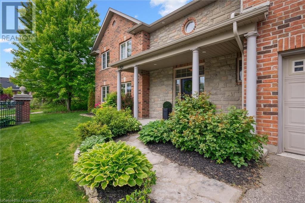 621 Munich Circle, Waterloo, Ontario  N2V 2L6 - Photo 4 - 40739980