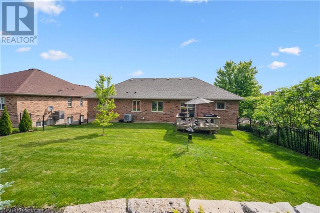 621 Munich Circle, Waterloo, Ontario  N2V 2L6 - Photo 40 - 40739980