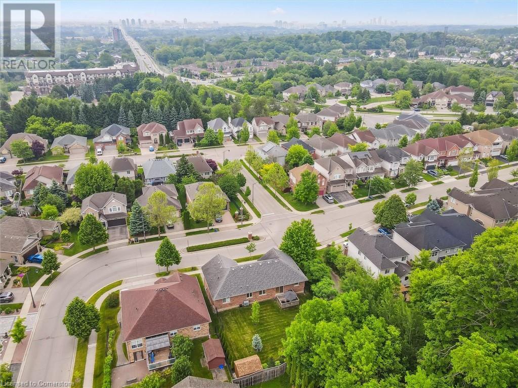 621 Munich Circle, Waterloo, Ontario  N2V 2L6 - Photo 44 - 40739980