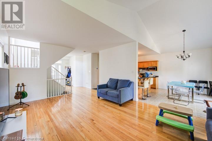 979 Queensborough Court, London, Ontario  N6G 5K1 - Photo 5 - 40739031