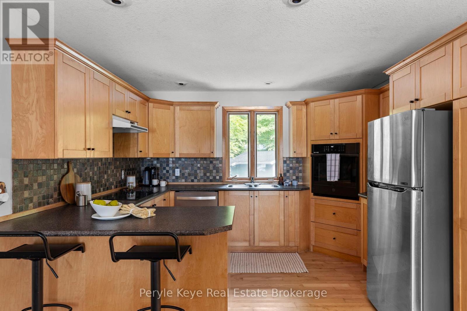 1230 Lakeshore Drive S, Bracebridge, Ontario  P1L 1X3 - Photo 16 - X12225282