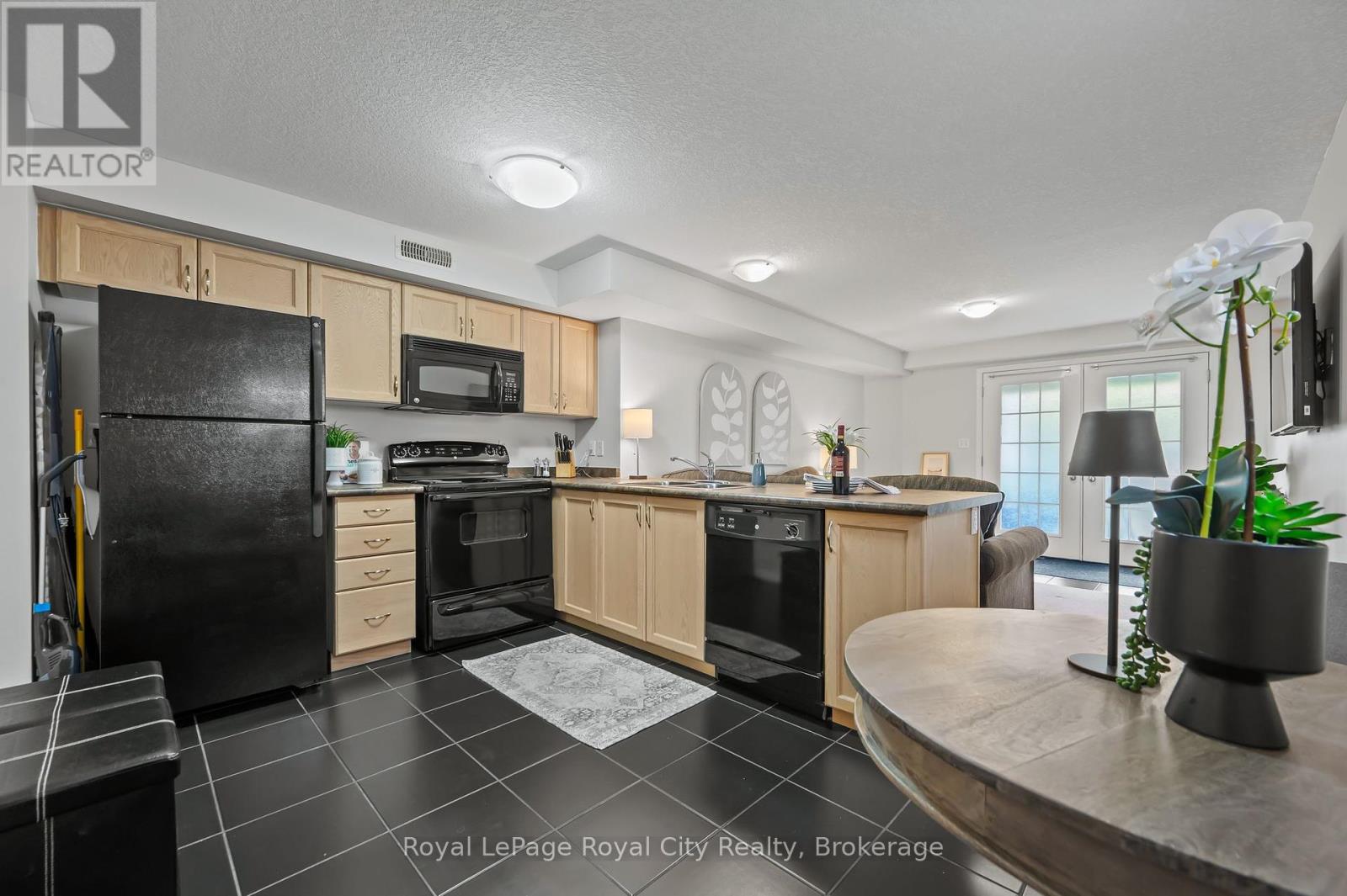 14 - 35 Mountford Drive, Guelph, Ontario  N1E 0G6 - Photo 10 - X12225319
