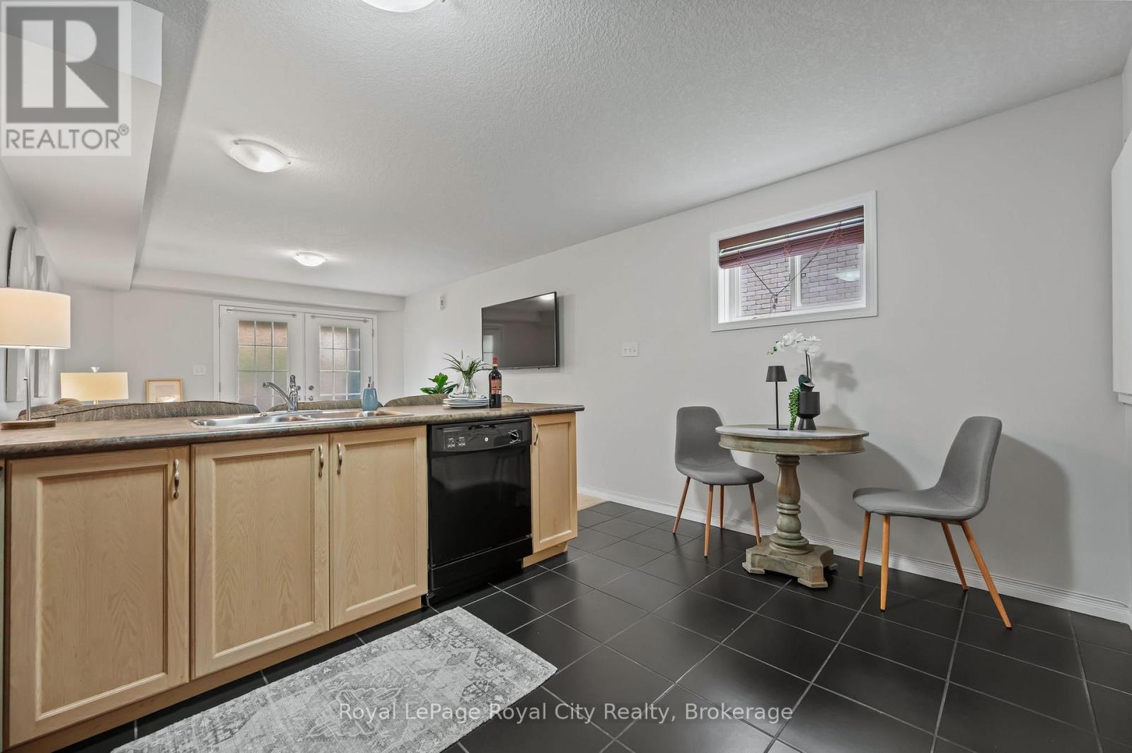 14 - 35 Mountford Drive, Guelph, Ontario  N1E 0G6 - Photo 12 - X12225319