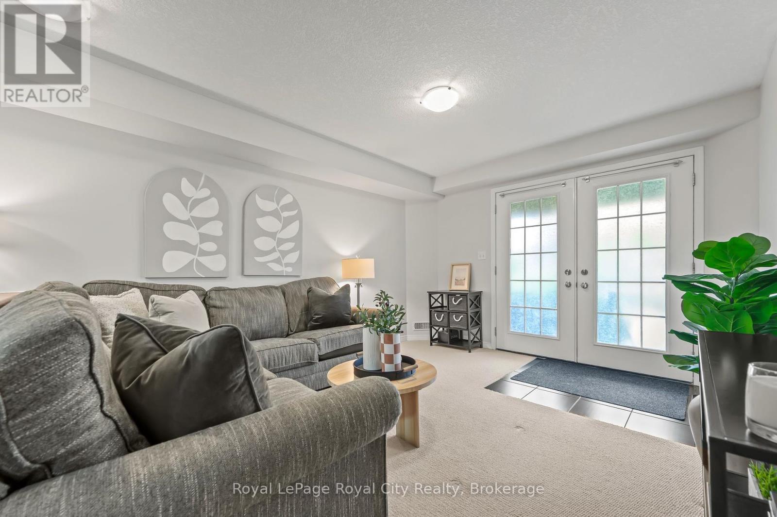 14 - 35 Mountford Drive, Guelph, Ontario  N1E 0G6 - Photo 6 - X12225319