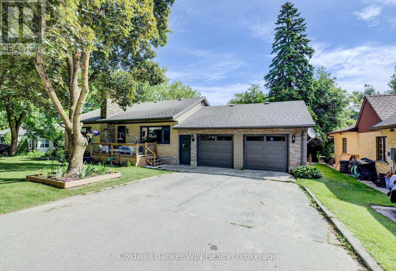 150 Normanby Street N, Wellington North, Ontario  N0G 2L1 - Photo 3 - X12225321