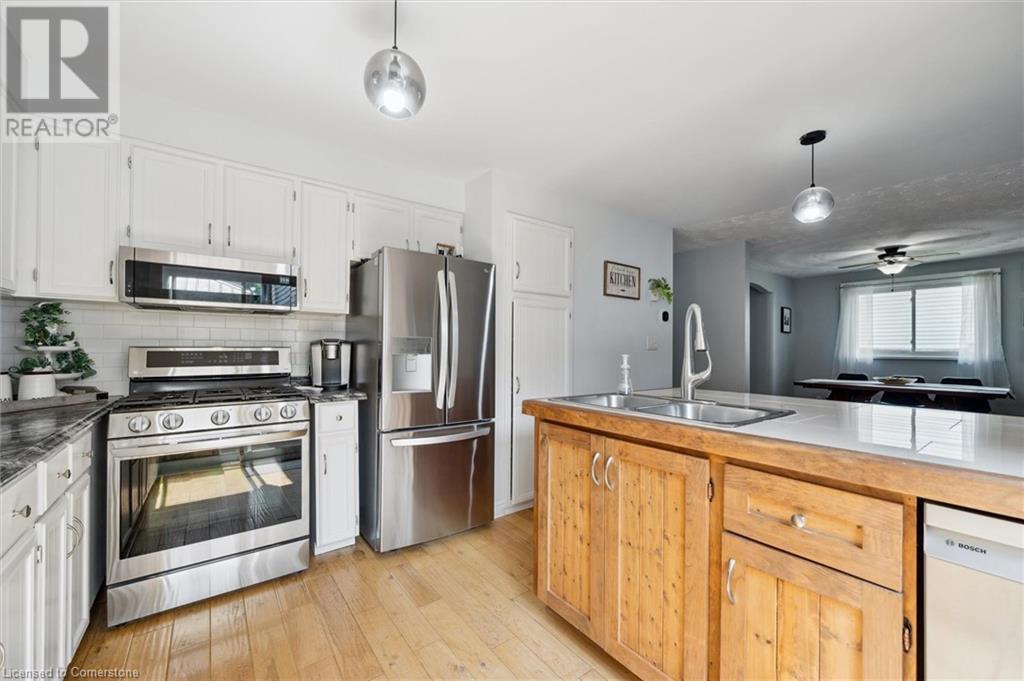 98 Williamson Drive, Caledonia, Ontario  N3W 1A6 - Photo 11 - 40734445
