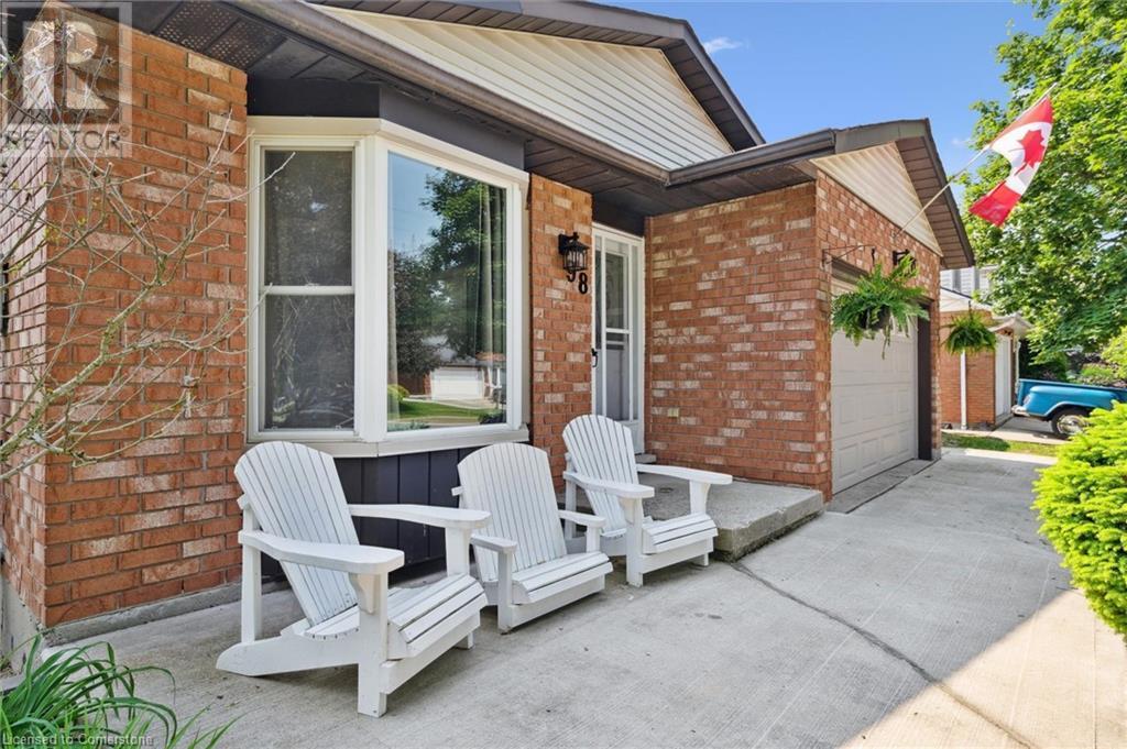 98 Williamson Drive, Caledonia, Ontario  N3W 1A6 - Photo 3 - 40734445