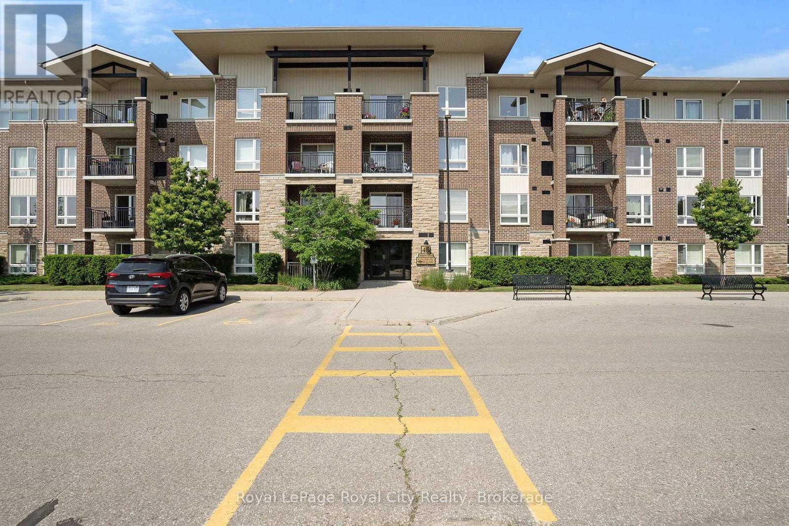 214 - 45 Kingsbury Square, Guelph, Ontario  N1L 0L2 - Photo 2 - X12225409
