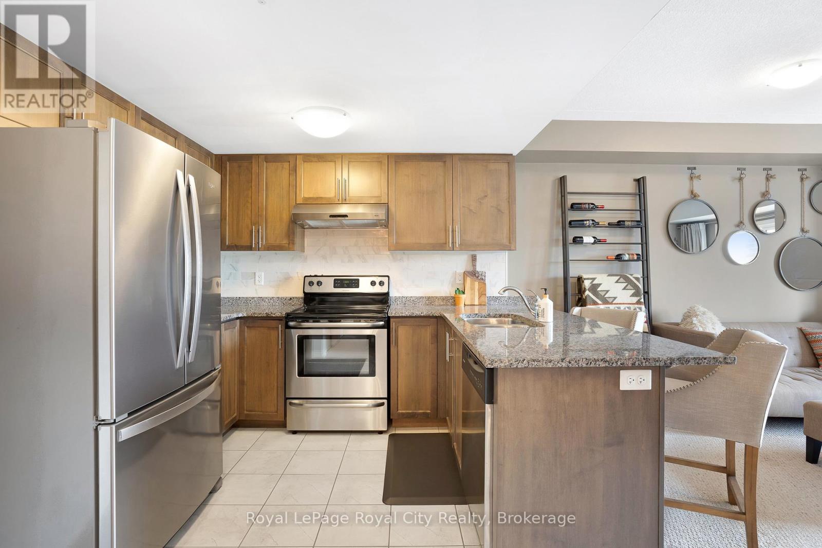 214 - 45 Kingsbury Square, Guelph, Ontario  N1L 0L2 - Photo 9 - X12225409