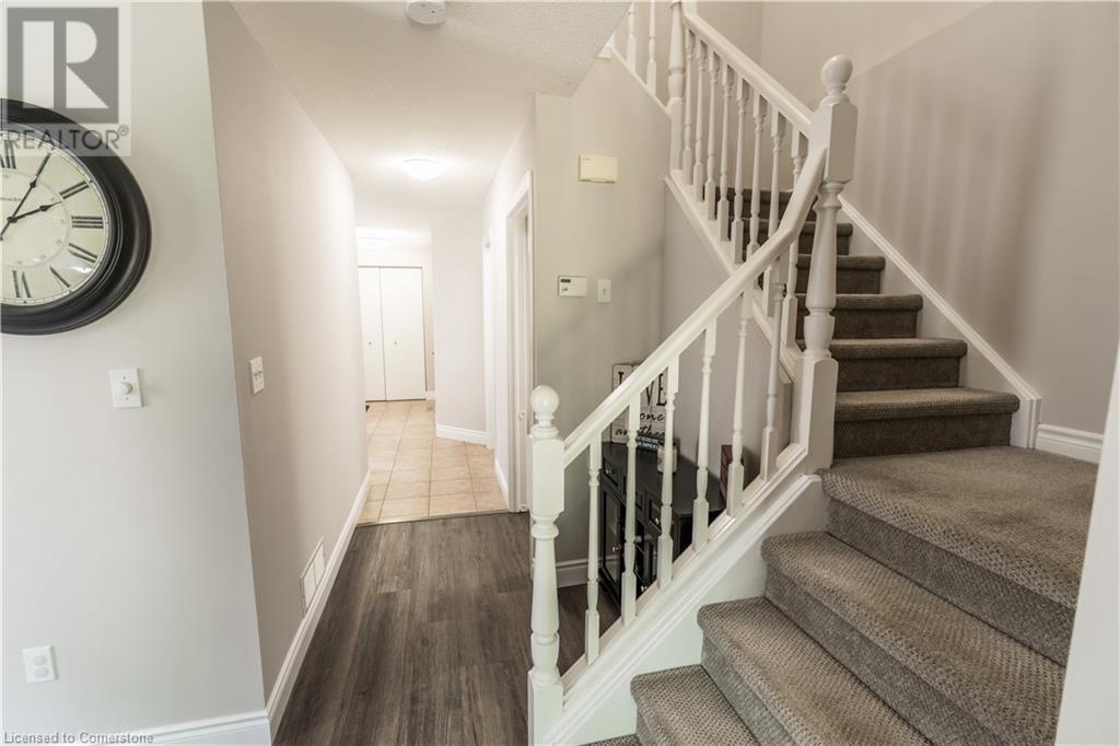 512 Mayflower Street, Waterloo, Ontario  N2K 3Y7 - Photo 11 - 40741860