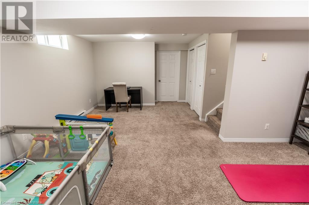 512 Mayflower Street, Waterloo, Ontario  N2K 3Y7 - Photo 22 - 40741860