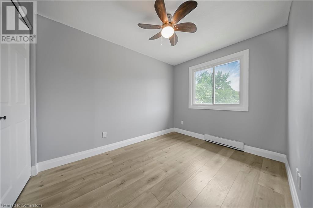 750 Erinbrook Drive Unit# 14, Kitchener, Ontario  N2E 2S7 - Photo 16 - 40730804