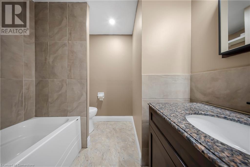 750 Erinbrook Drive Unit# 14, Kitchener, Ontario  N2E 2S7 - Photo 18 - 40730804