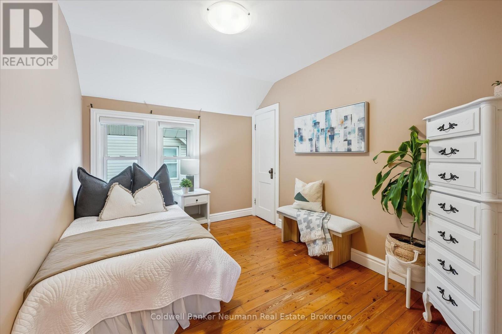 123 Exhibition Street, Guelph, Ontario  N1H 4R3 - Photo 16 - X12225468