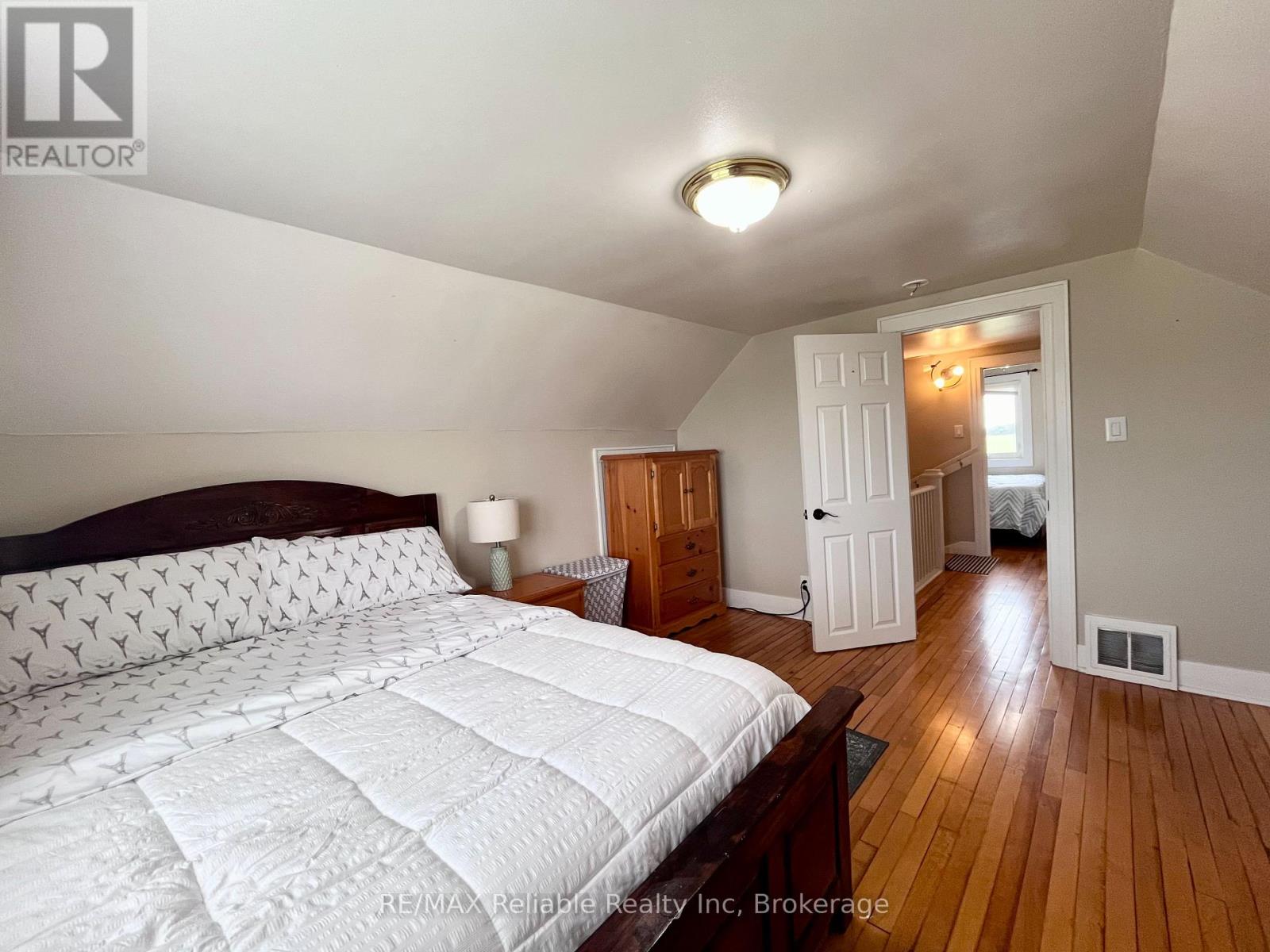 73730 Bluewater Highway, Bluewater, Ontario  N0M 2T0 - Photo 31 - X12225509