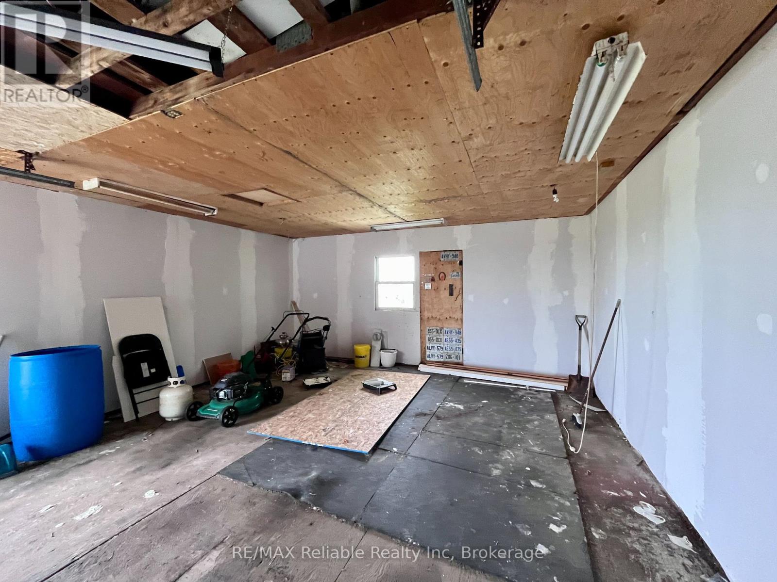 73730 Bluewater Highway, Bluewater, Ontario  N0M 2T0 - Photo 45 - X12225509