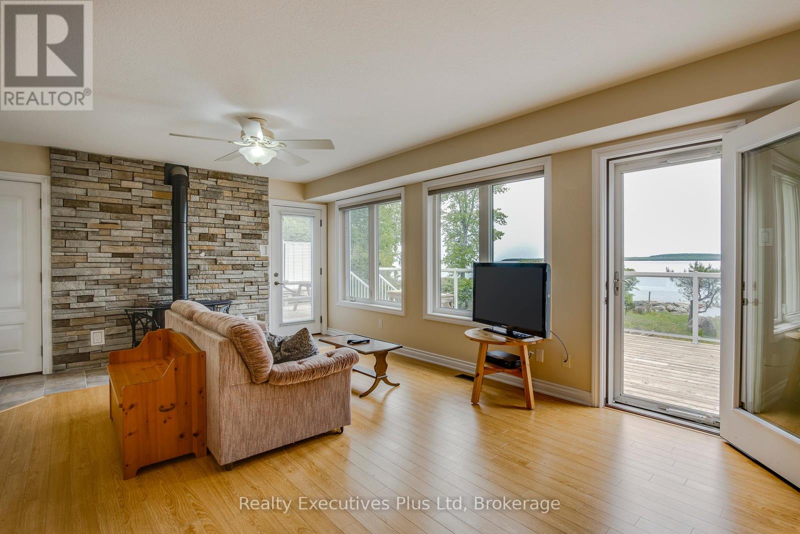 29 Iroquois Crescent, Tiny, Ontario  L9M 0C6 - Photo 16 - S12225586