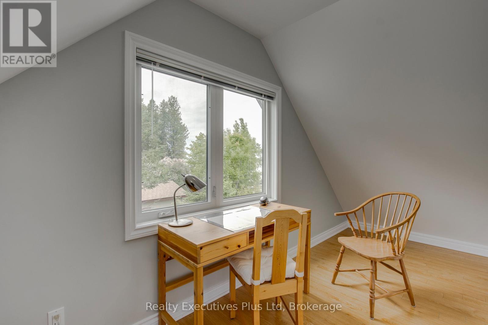 29 Iroquois Crescent, Tiny, Ontario  L9M 0C6 - Photo 23 - S12225586