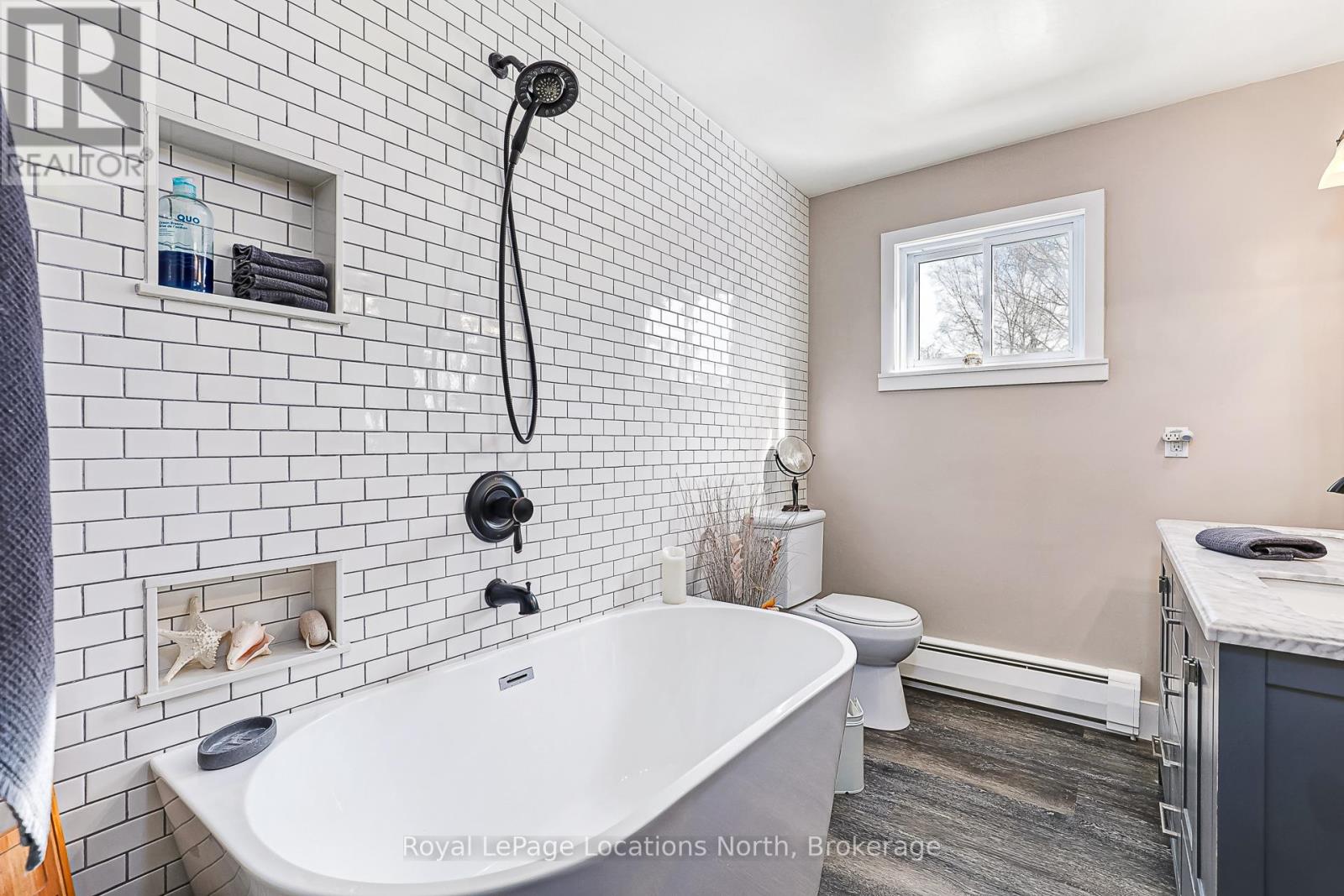 128 Montgomery Street, Meaford, Ontario  N4L 1C4 - Photo 18 - X12225614
