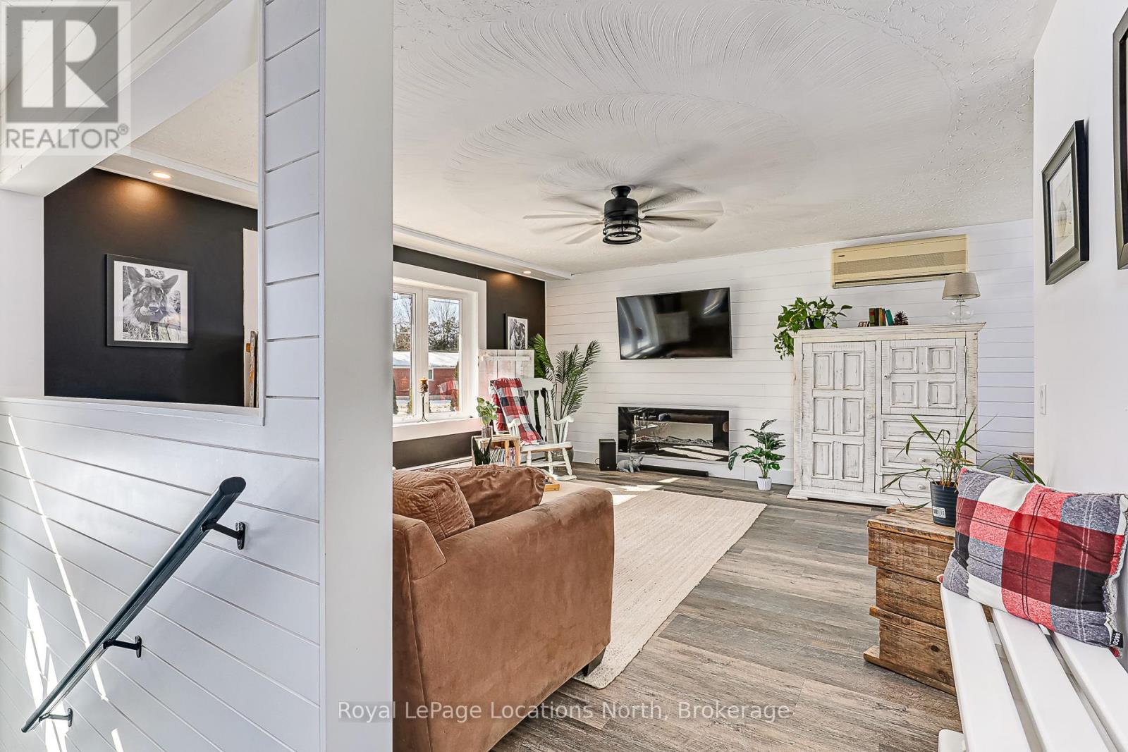 128 Montgomery Street, Meaford, Ontario  N4L 1C4 - Photo 7 - X12225614