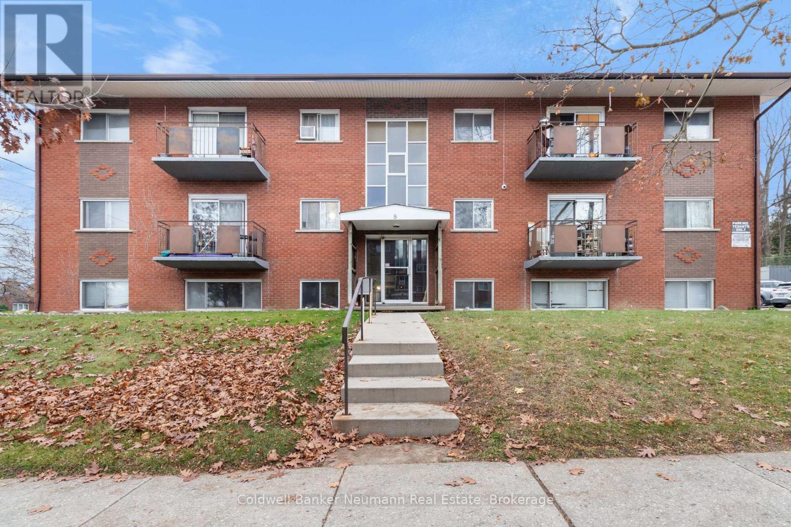 3 - 8 Delaware Avenue, Guelph, Ontario  N1E 3V4 - Photo 6 - X12225725