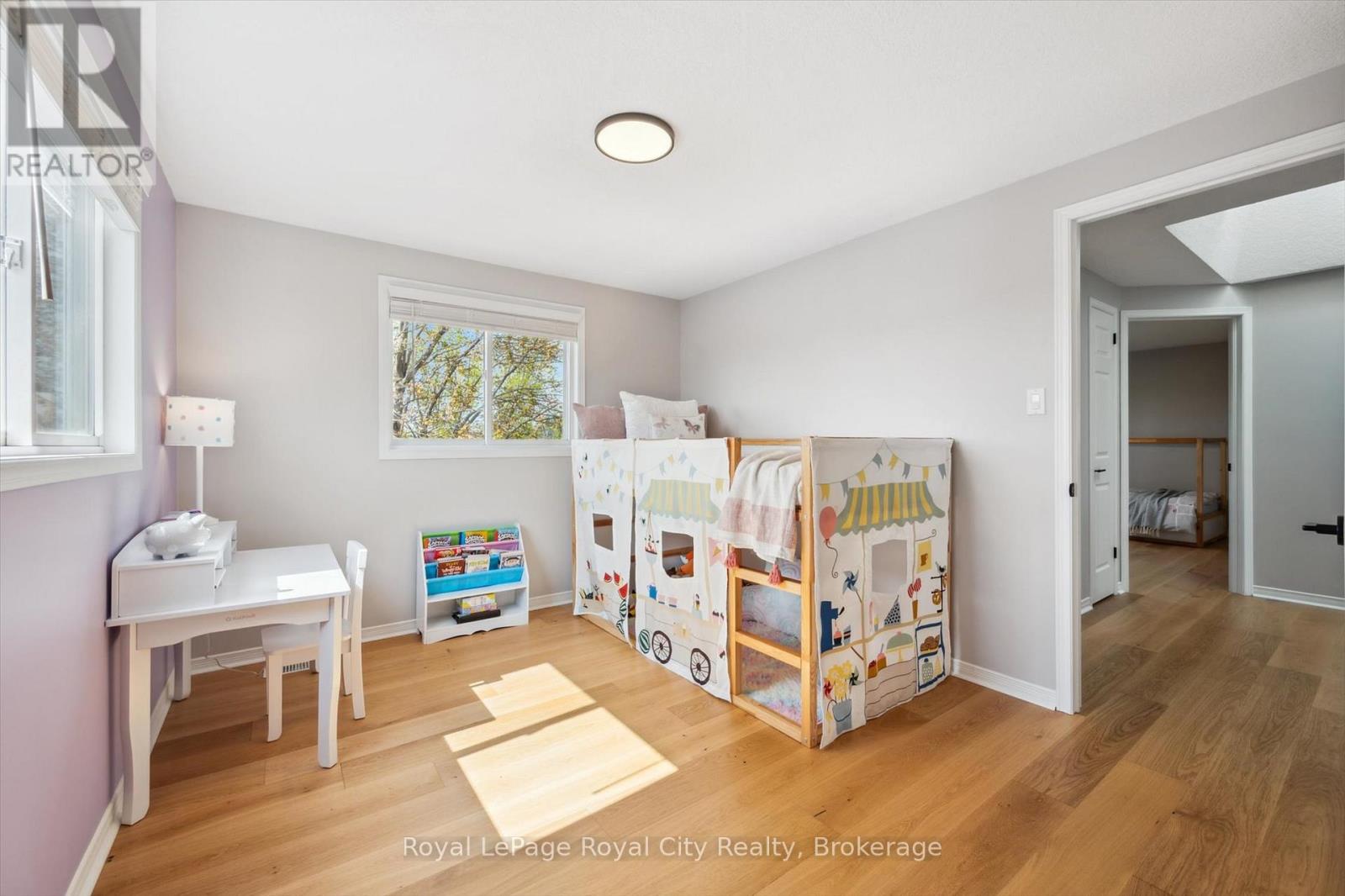 41 Munroe Crescent, Guelph, Ontario  N1G 5E5 - Photo 32 - X12225886