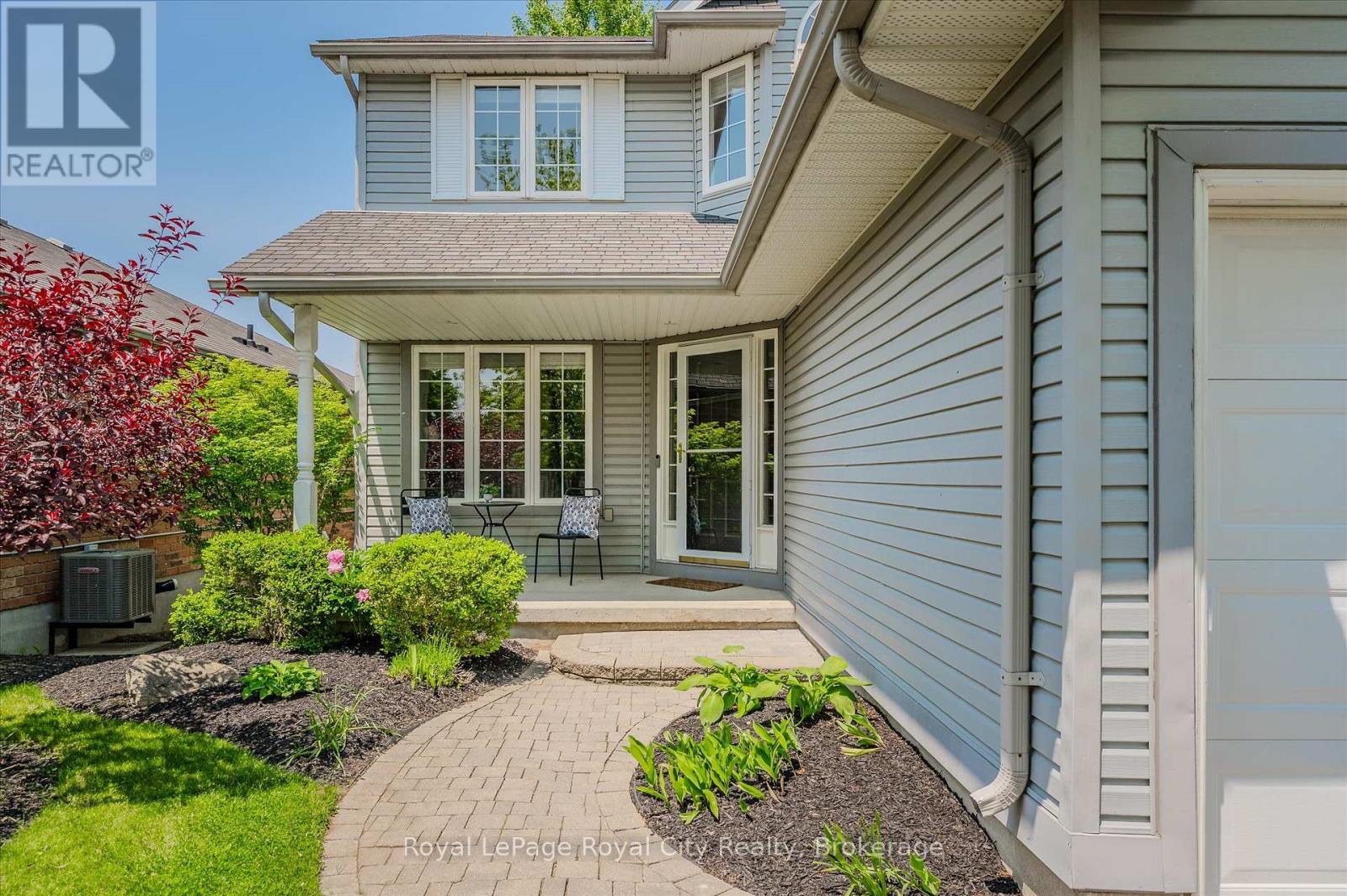 41 Munroe Crescent, Guelph, Ontario  N1G 5E5 - Photo 5 - X12225886