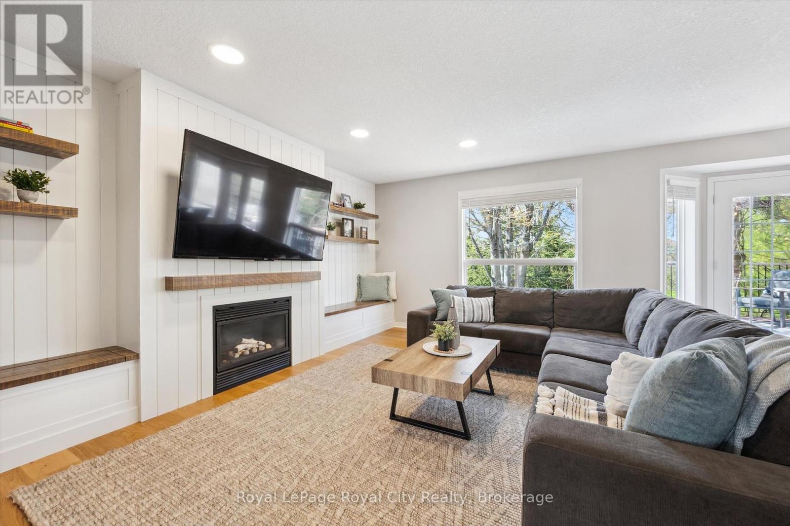 41 Munroe Crescent, Guelph, Ontario  N1G 5E5 - Photo 9 - X12225886