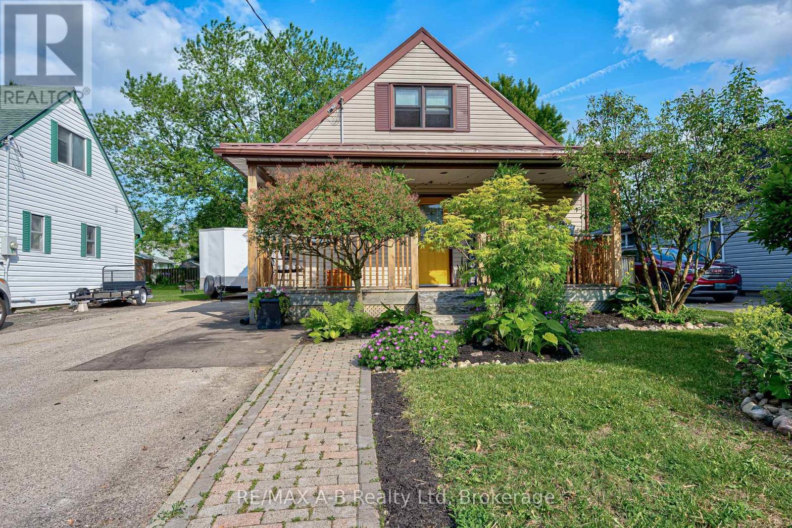 349 NELSON STREET, Stratford, Ontario