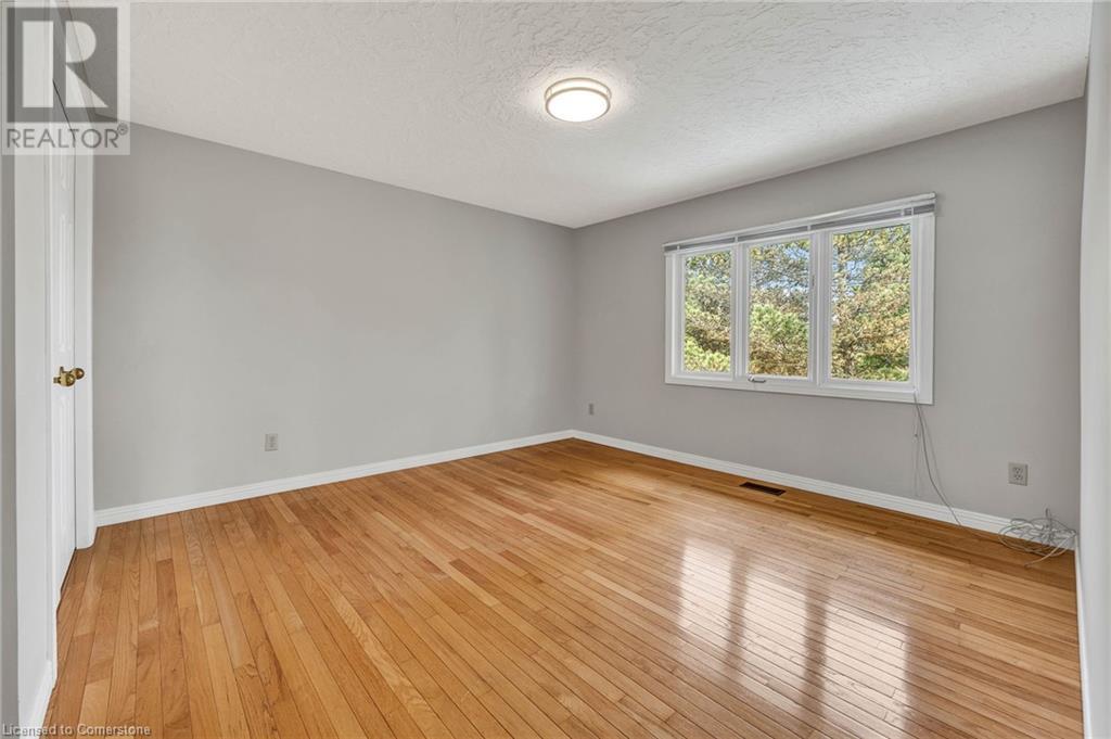 54 Burnt Ember Court, Kitchener, Ontario  N2A 3X4 - Photo 32 - 40742049