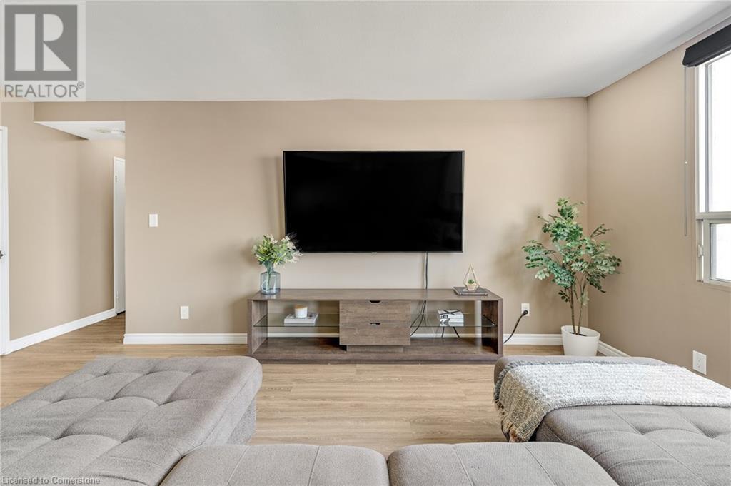 18 Holborn Court Unit# 602, Kitchener, Ontario  N2A 4A1 - Photo 10 - 40740762