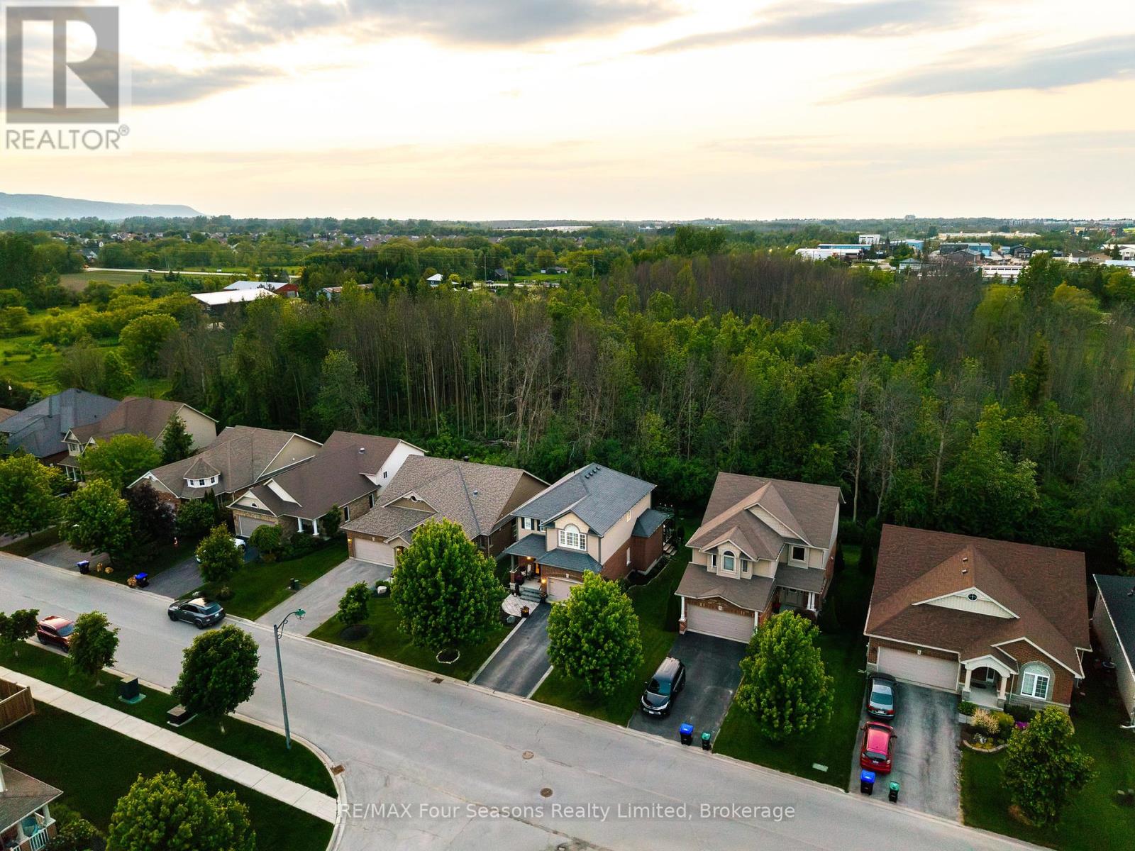 37 Chamberlain Crescent N, Collingwood, Ontario  L9Y 0C9 - Photo 40 - S12226129
