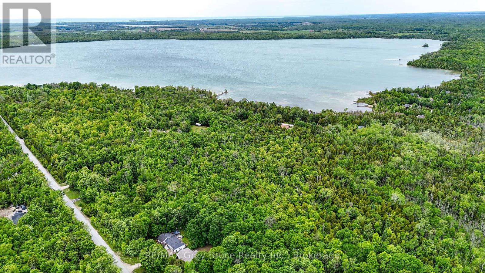 00 Parkside Avenue, South Bruce Peninsula, Ontario  N0H 2T0 - Photo 17 - X12226167