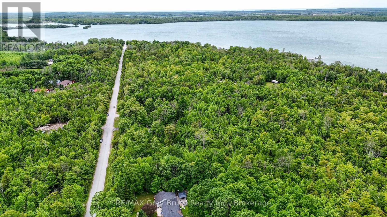 00 Parkside Avenue, South Bruce Peninsula, Ontario  N0H 2T0 - Photo 3 - X12226167