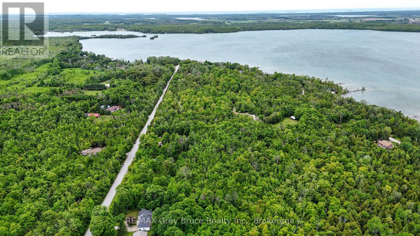 00 Parkside Avenue, South Bruce Peninsula, Ontario  N0H 2T0 - Photo 6 - X12226167