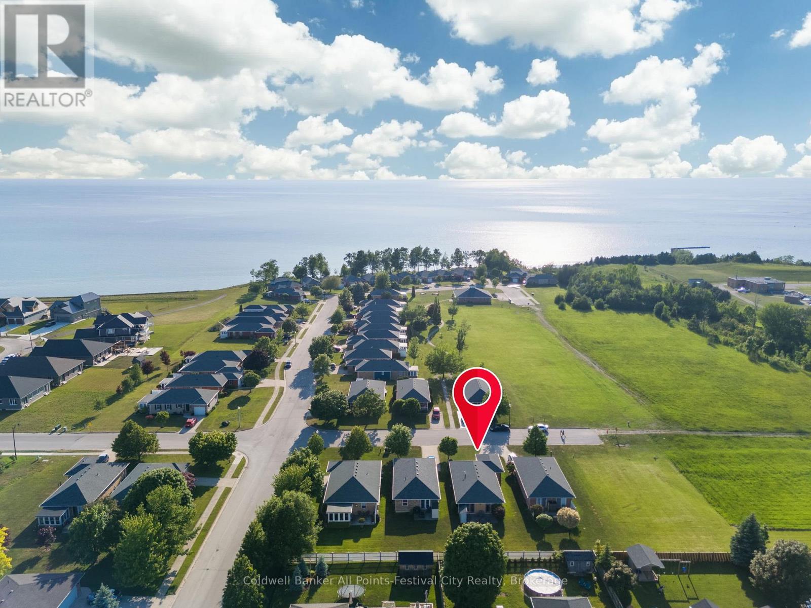 411 Warren Street, Goderich, Ontario  N7A 4M5 - Photo 2 - X12226180