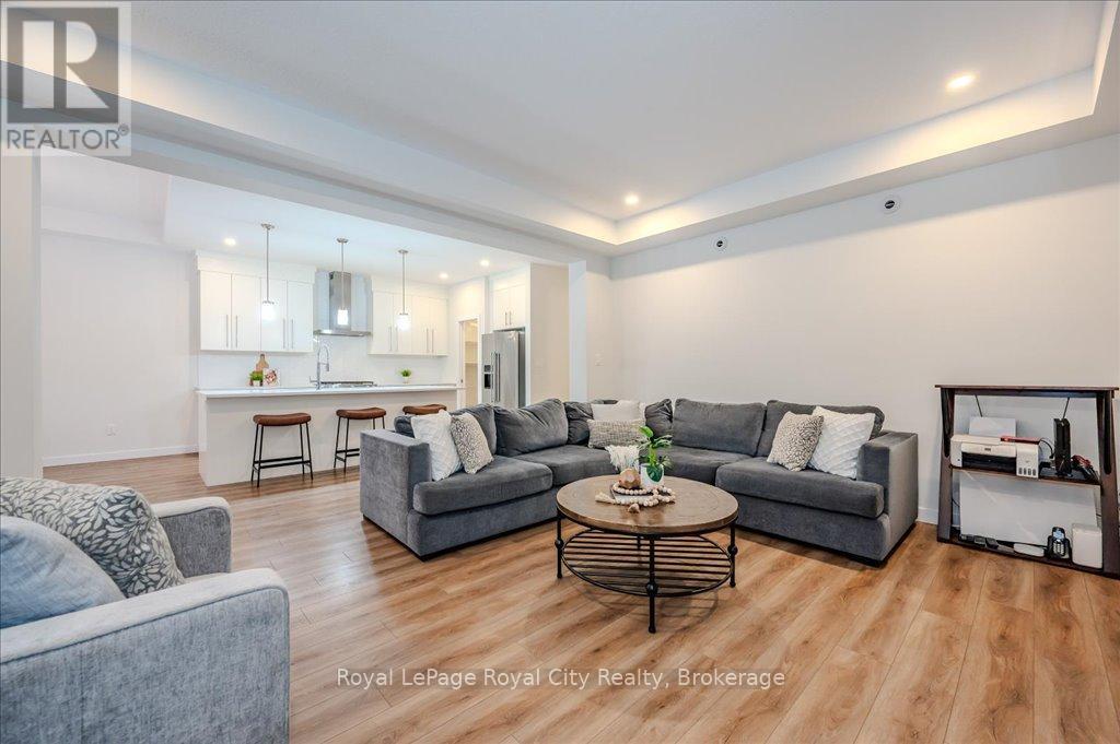 49 Ryder Avenue, Guelph, Ontario  N1G 0H1 - Photo 10 - X12226226