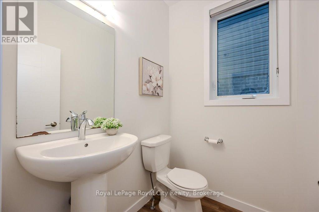 49 Ryder Avenue, Guelph, Ontario  N1G 0H1 - Photo 18 - X12226226