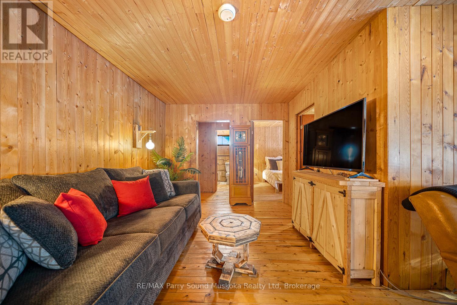 82 Bradley Road, Seguin, Ontario  P2A 2W9 - Photo 18 - X12226247