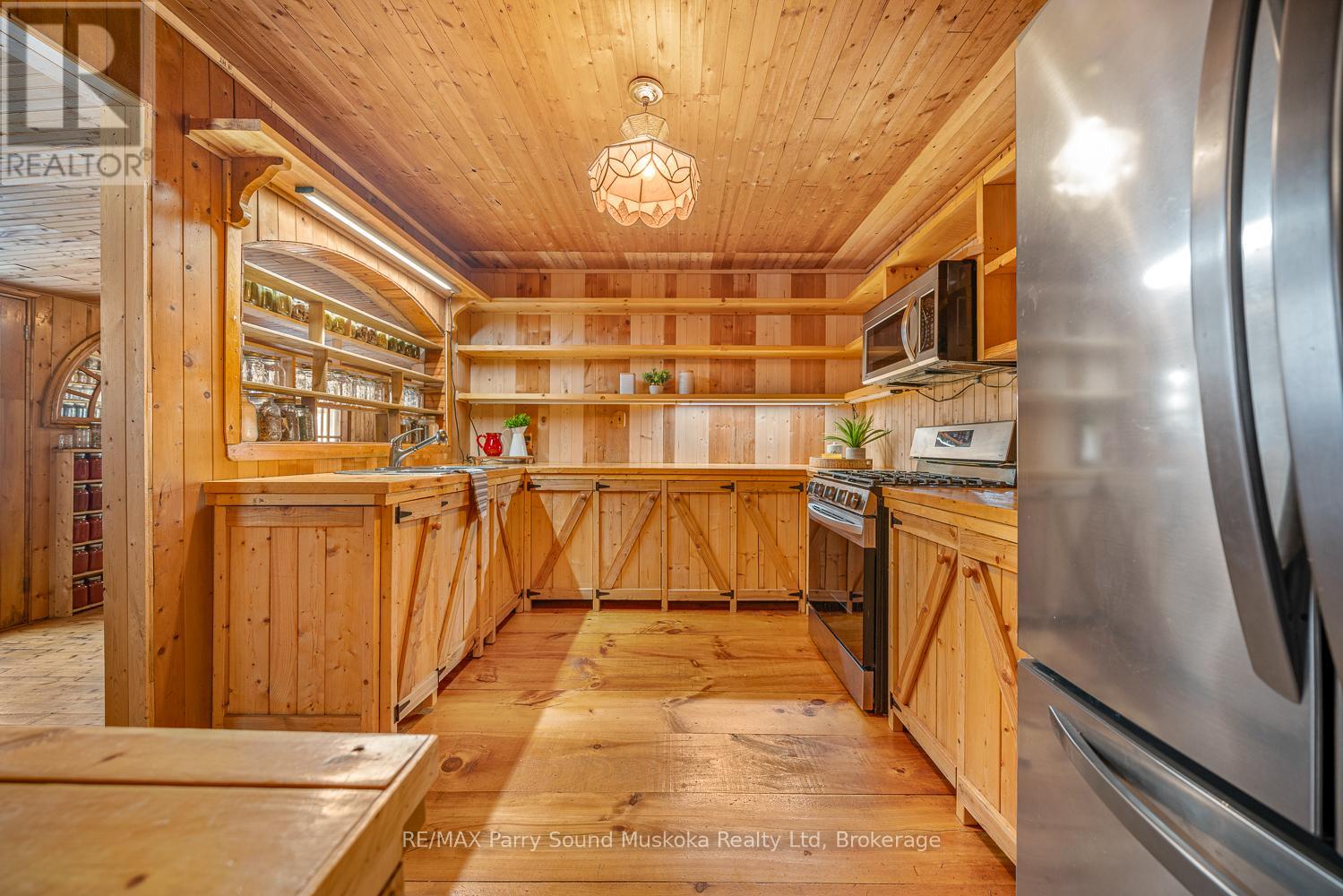 82 Bradley Road, Seguin, Ontario  P2A 2W9 - Photo 28 - X12226247