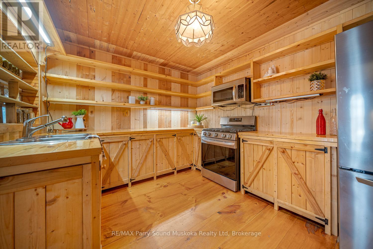82 Bradley Road, Seguin, Ontario  P2A 2W9 - Photo 30 - X12226247