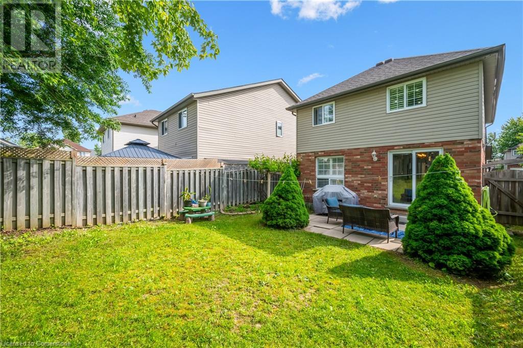 831 Whitecap Avenue, Waterloo, Ontario  N2K 4L4 - Photo 32 - 40742133