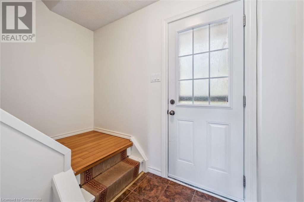 223 Pioneer Drive Unit# C21, Kitchener, Ontario  N2P 1L9 - Photo 5 - 40742163