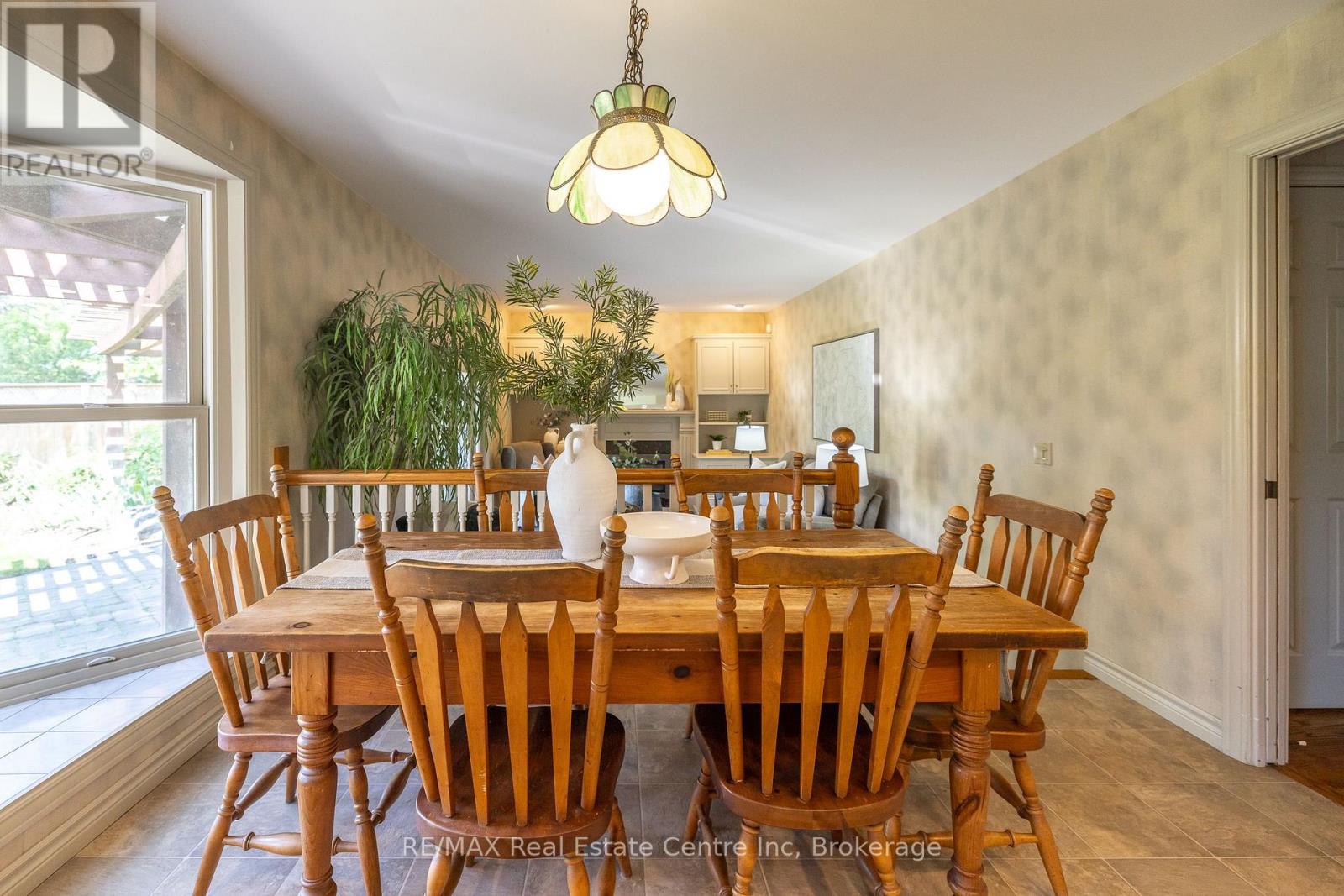 27 Colborn Street, Guelph, Ontario  N1G 2M4 - Photo 15 - X12226549