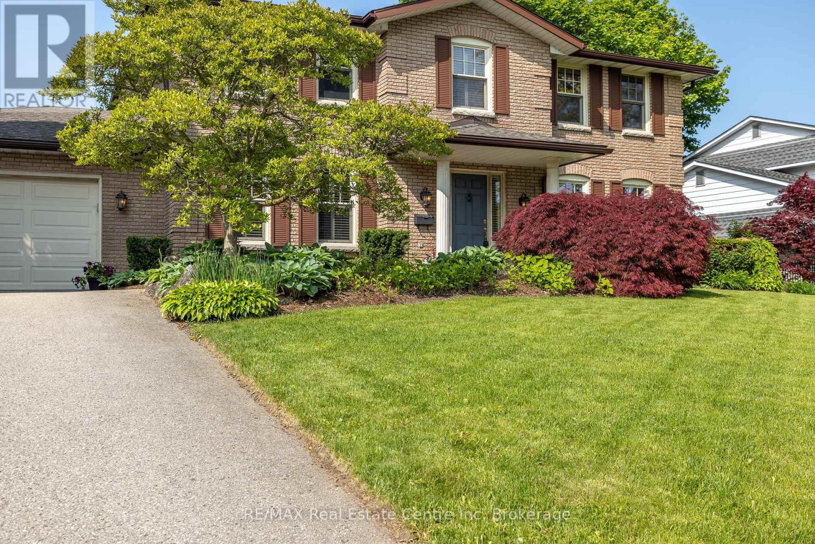 27 Colborn Street, Guelph, Ontario  N1G 2M4 - Photo 2 - X12226549