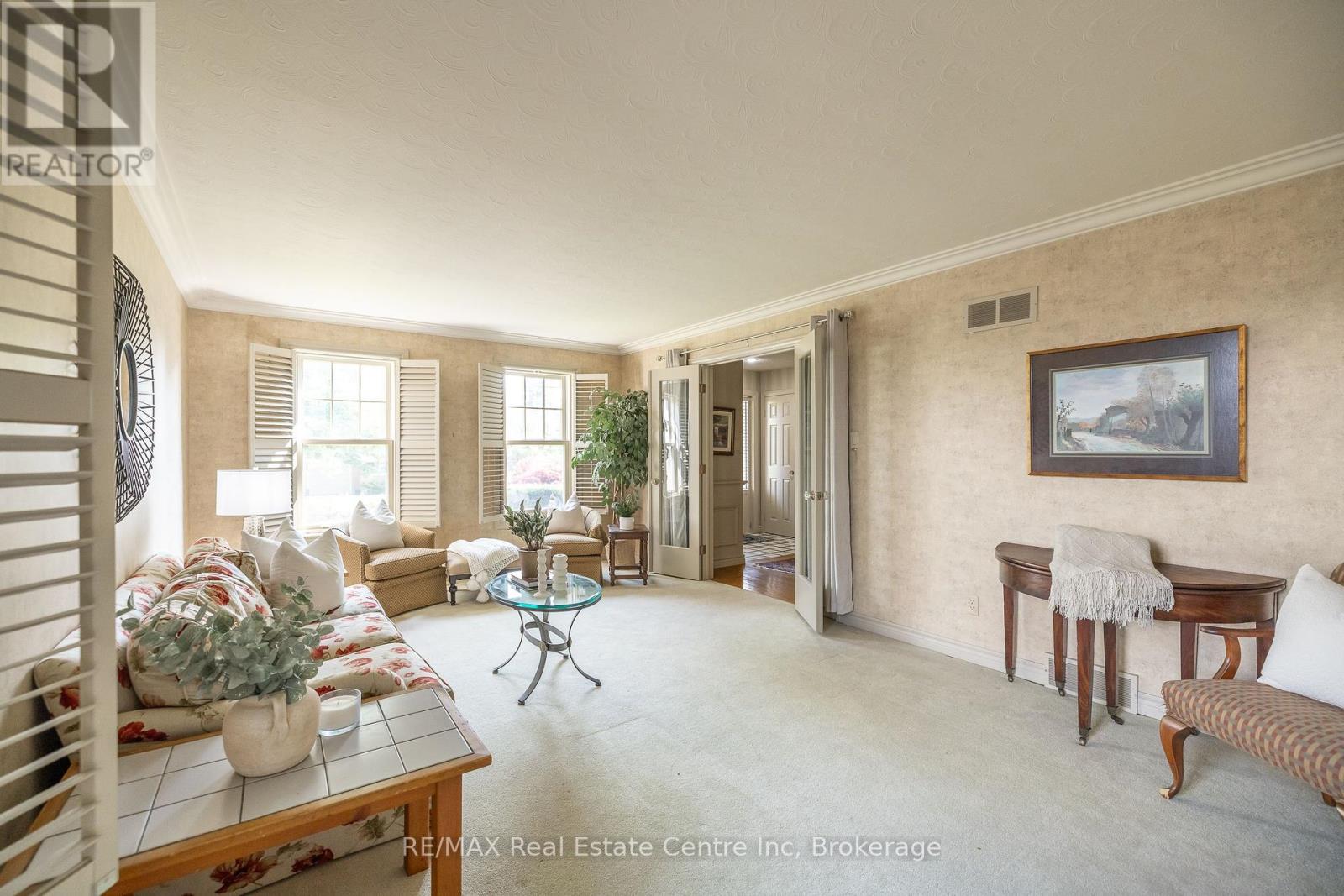 27 Colborn Street, Guelph, Ontario  N1G 2M4 - Photo 8 - X12226549