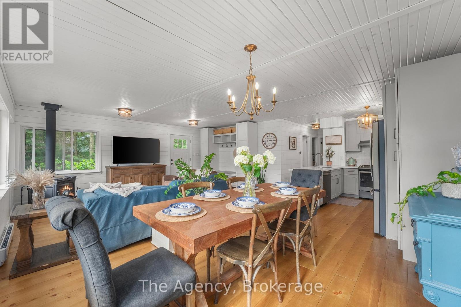 1333 Sherwood Forest Road, Bracebridge, Ontario  P1L 1X3 - Photo 10 - X12226593